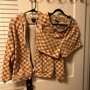 Vans zip up and shorts sweats set